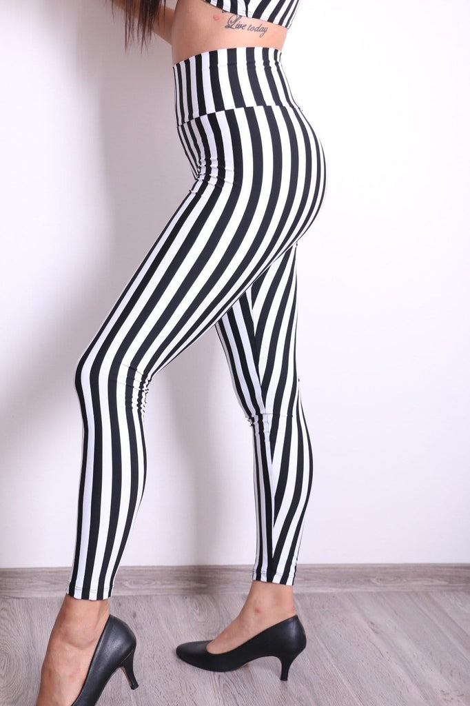 Versatile Leggings - Black & White stripes